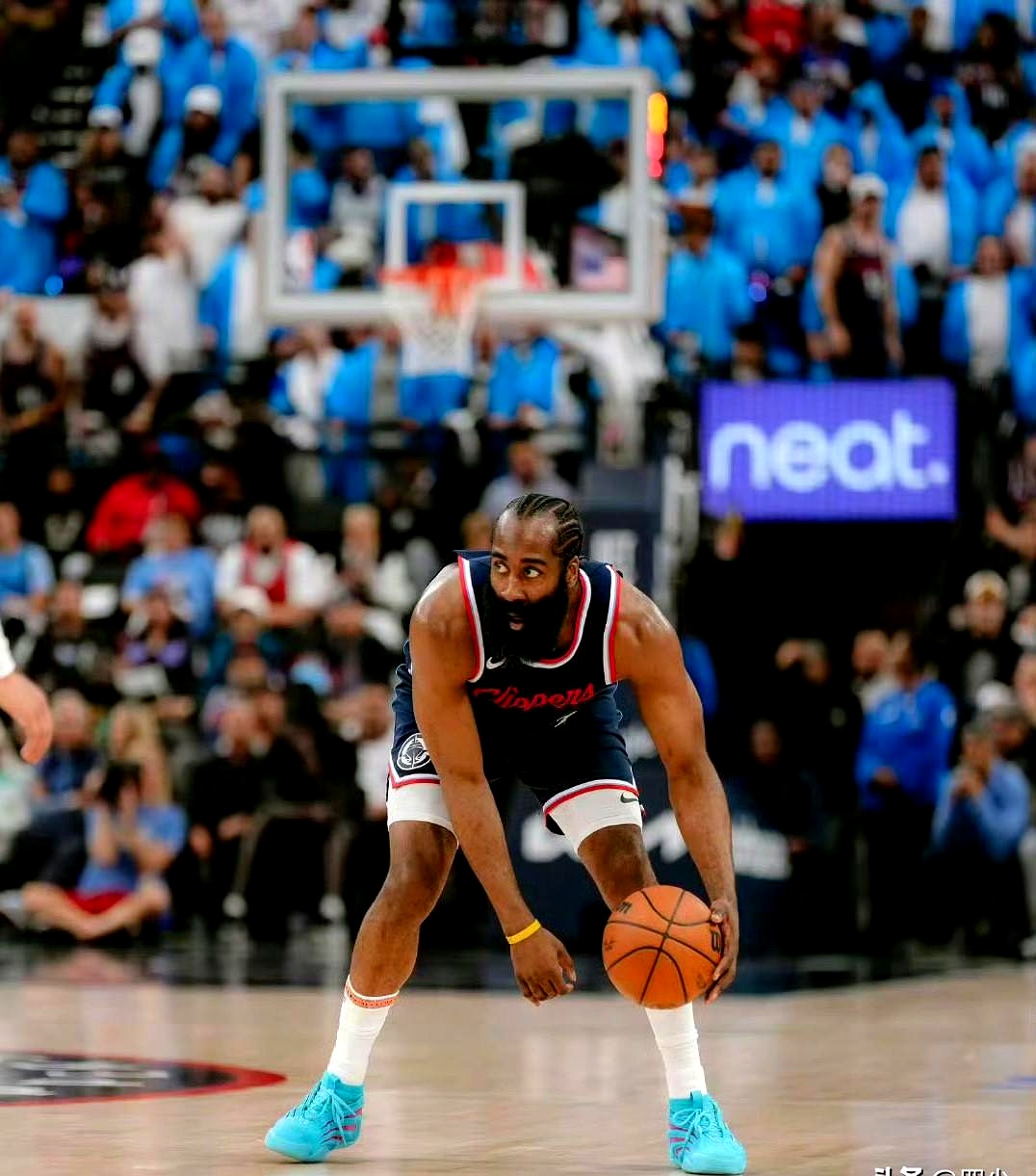 爱游戏官网NBA总决赛清晨走向成谜；克里夫兰骑士刷新队史纪录；压力陡增；医务组通报恢复的简单介绍