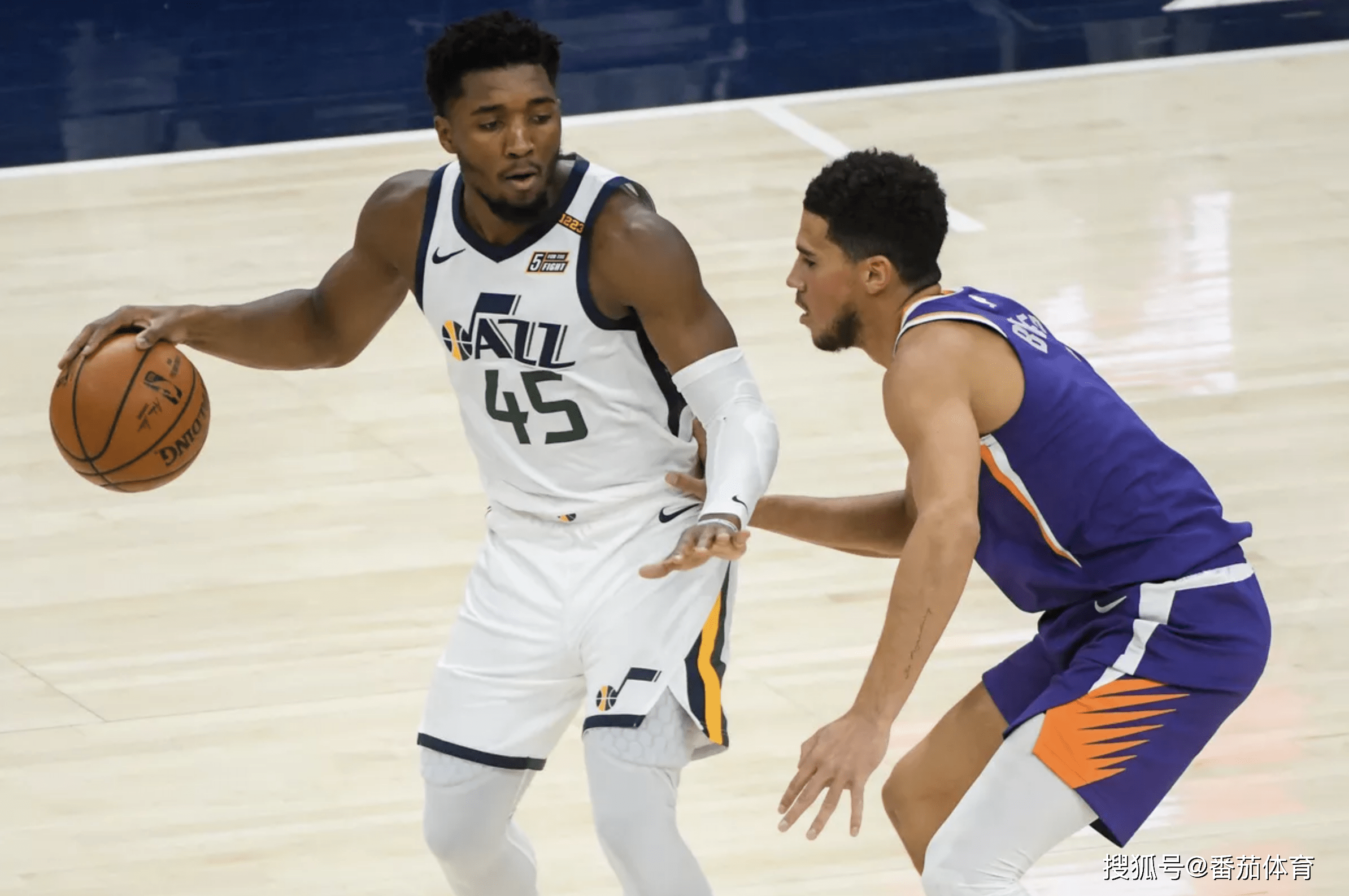 关于清晨埃因霍温强势反弹窗口期犹他爵士调整名单以备全明星赛，媒体一致点评：亚特兰大迎NBA季后赛关键赛的信息