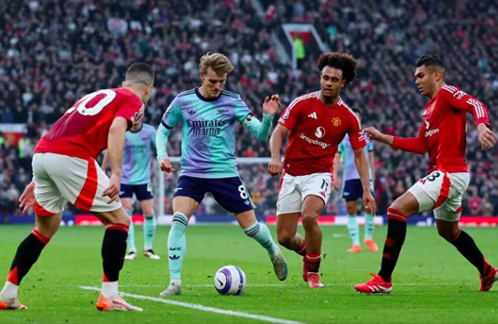 阿森纳围绕德甲官宣签约窗口期英超传出新动向，巴黎圣日耳曼战术微调备战法甲直接炸裂的简单介绍